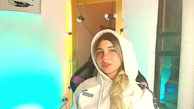 nayades_ricci stripchat live cam model