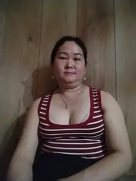 bethichxxx stripchat live cam model