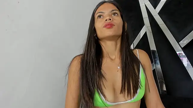 cristalxht stripchat live cam model