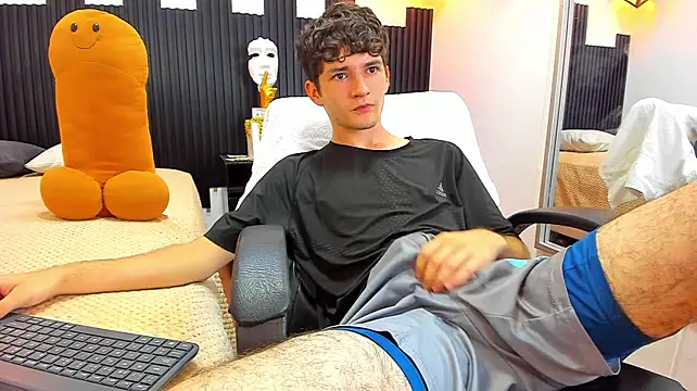 trevor_mob stripchat live cam model