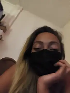 newcoquine stripchat live cam model