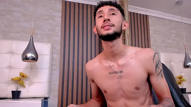 MatteoLaurent stripchat live cam model