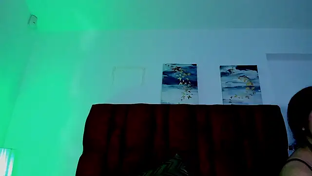 NicolJeans stripchat live cam model