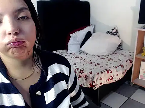 loren_tits24 stripchat live cam model