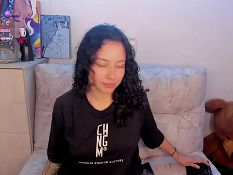 emillyaqua stripchat live cam model