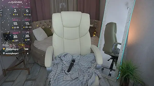 MadameeSin stripchat live cam model