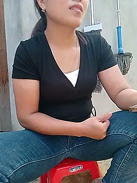 NiRaRa1 stripchat live cam model