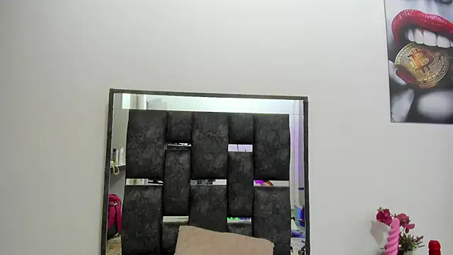 Justmia69 stripchat live cam model