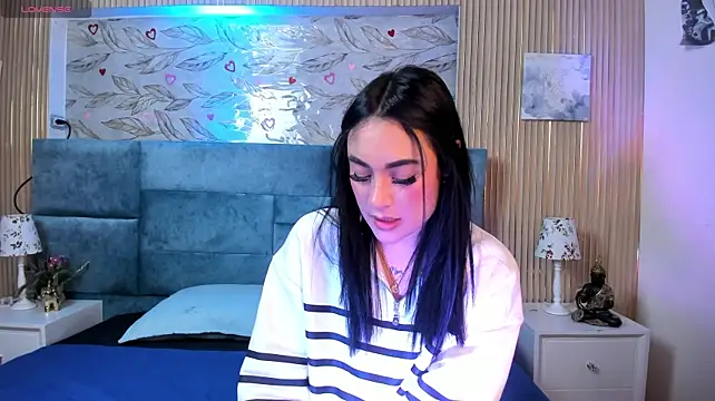 ZoeWillins stripchat live cam model