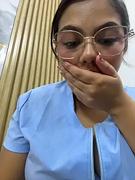 babysaritaa stripchat live cam model