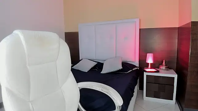 Heavensoul01_ stripchat live cam model