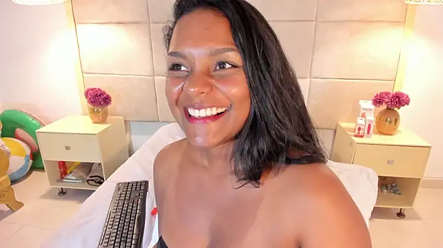 Ishtar__ stripchat live cam model