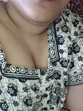 arushi9490 stripchat live cam model