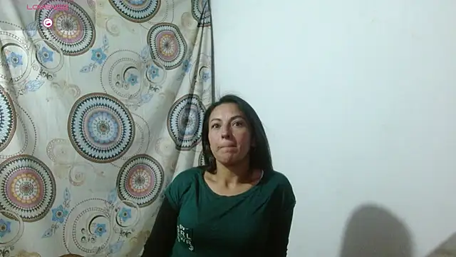 Amber-Leea stripchat live cam model
