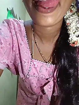 Kavya5500 stripchat live cam model
