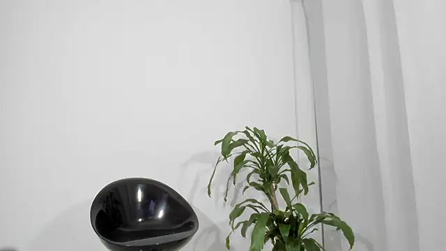 Valen_anderson stripchat live cam model