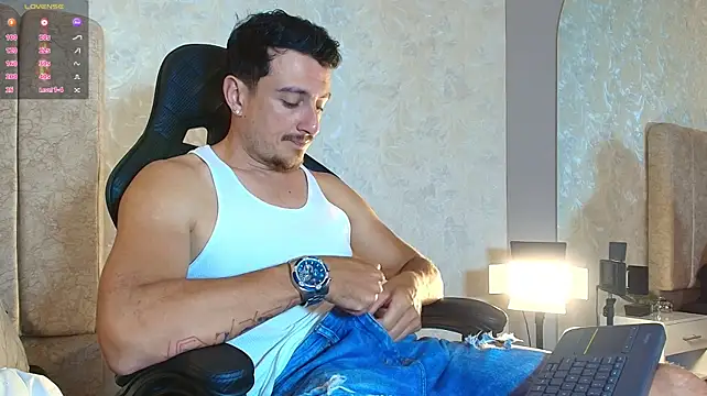 May_Lyonheart stripchat live cam model