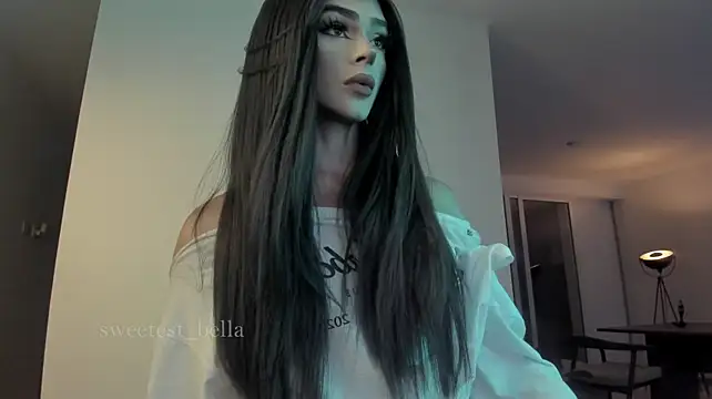 sweetest_bella stripchat live cam model