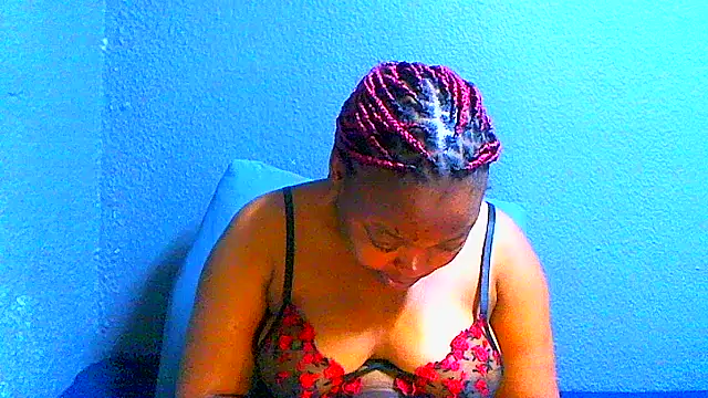 CrazeAss stripchat live cam model