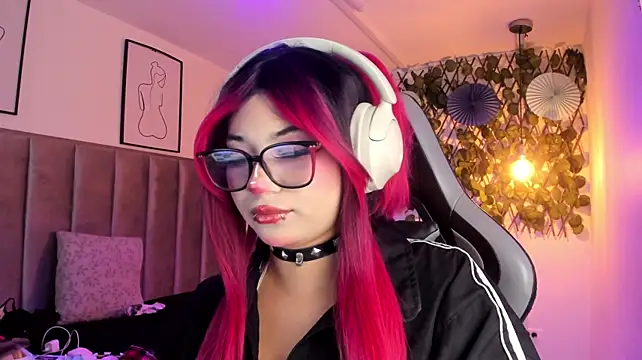 Kitty_Gang stripchat live cam model