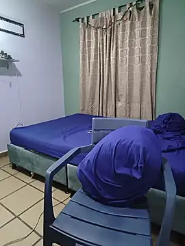 Eimy__saenz stripchat live cam model