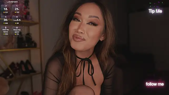 Kami_Lee_XO stripchat live cam model