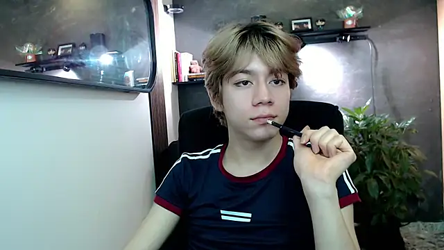 duvisex19 stripchat live cam model