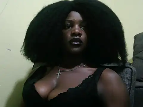 naughty_renny stripchat live cam model