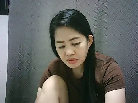 Sweet_daniaa stripchat live cam model
