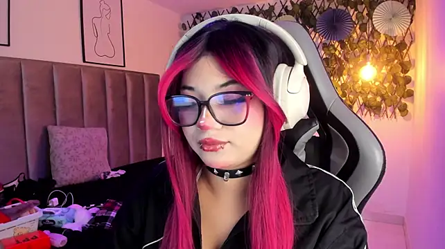 Kitty_Gang stripchat live cam model