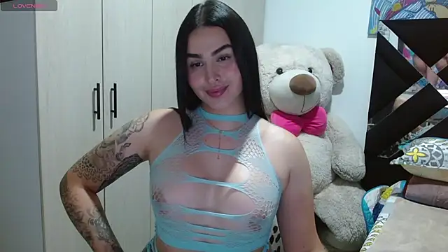 SarithaBunny stripchat live cam model