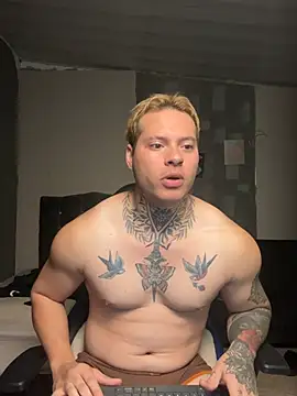 LuciusV stripchat live cam model