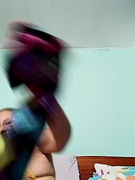 EliteCoupleMM stripchat live cam model