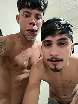 Uchihaxxx stripchat live cam model