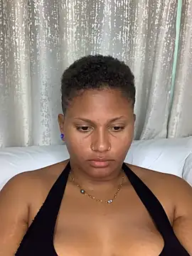 madelltheebony stripchat live cam model