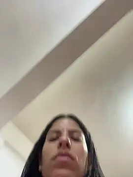 EyesGrin stripchat live cam model