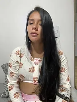 Valentinas08 stripchat live cam model