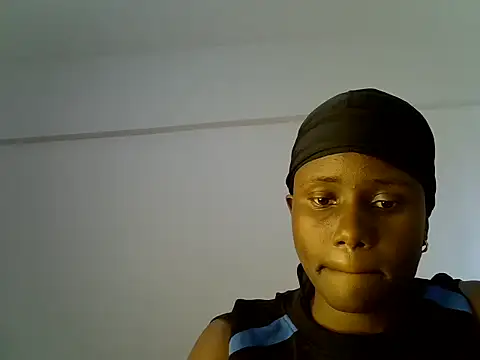 Thiasia97 stripchat live cam model