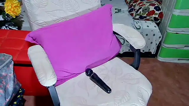 Filipina_Desire stripchat live cam model
