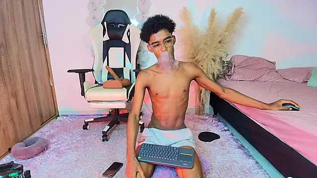 IamAndrey stripchat live cam model