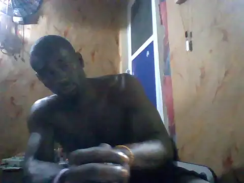 BlaqAarow stripchat live cam model