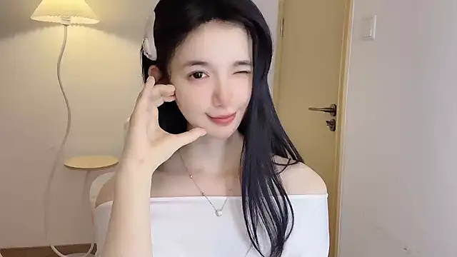 Annie-3 stripchat live cam model