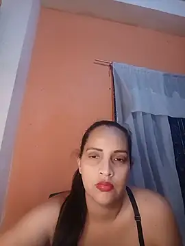 Carolina2016 stripchat live cam model