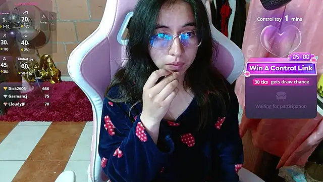 Maggie_Fox3 stripchat live cam model