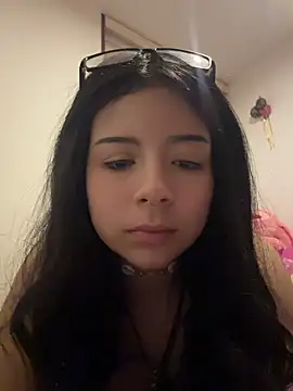 softdoll-_ stripchat live cam model