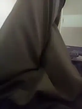 IshaN_INDOREe stripchat live cam model