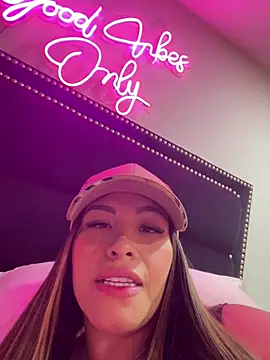 sexyyykloee stripchat live cam model
