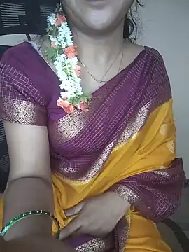 Cute-Smiely-Queen-Telugu stripchat live cam model