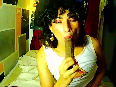 RAMONA_TIJERAX stripchat live cam model
