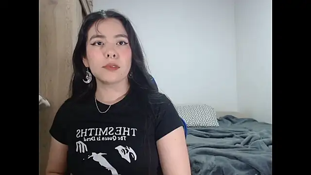 EloiseJun stripchat live cam model